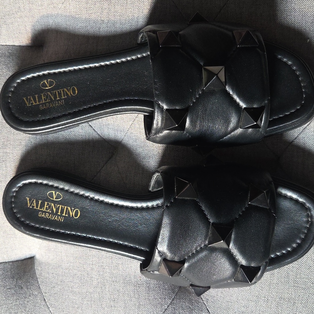Valentino ROCKSTUD Slides US 6